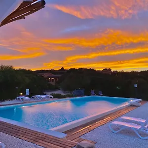 https://casagliana-suite-resort.in-sardinia.net